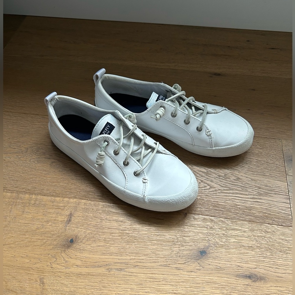 Women’s size 9 Sperry Slip on Sneaker Shoes